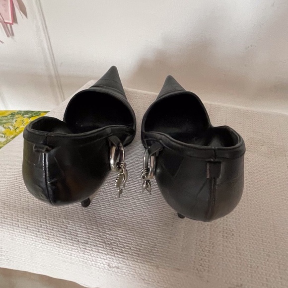 GIANFRANCO FERRE SIZE 39 SNAKE HEELS - Picture 2 of 7